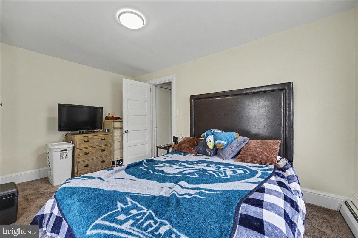 414 Fairview photo 33