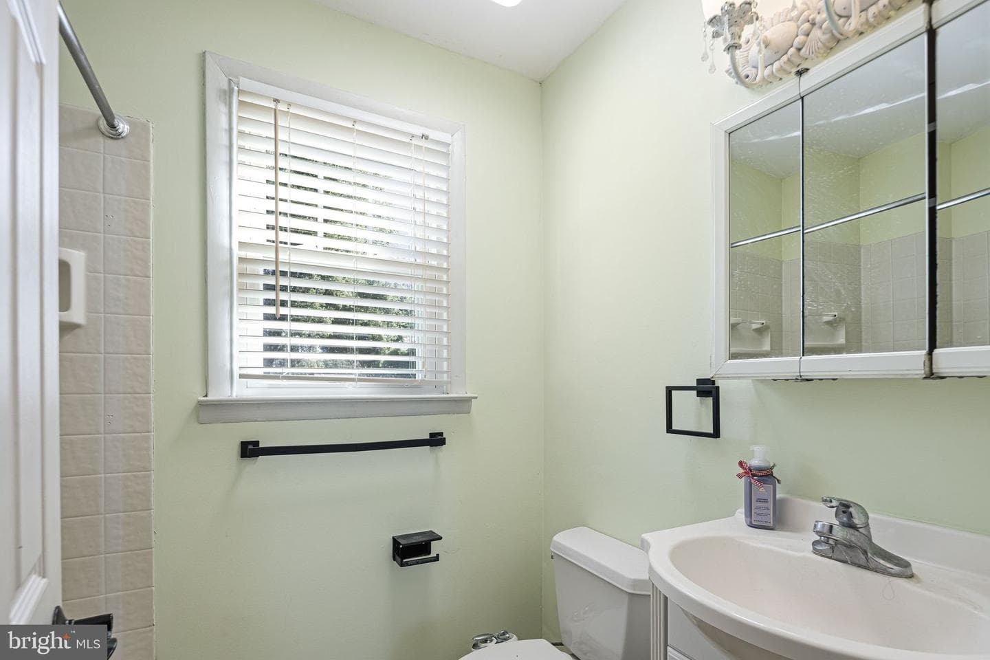 234 Arundel Avenue photo 14
