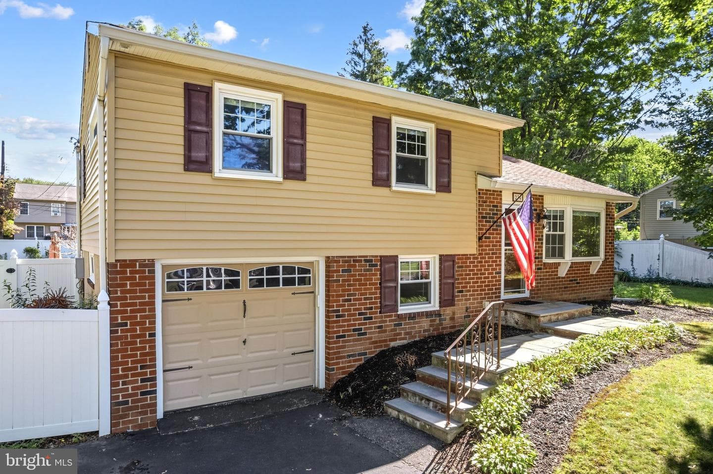 234 Arundel Avenue photo 2