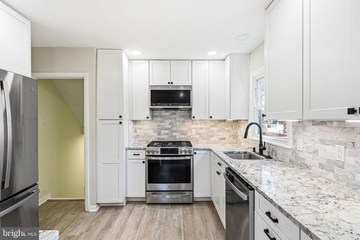 234 Arundel Avenue photo 6