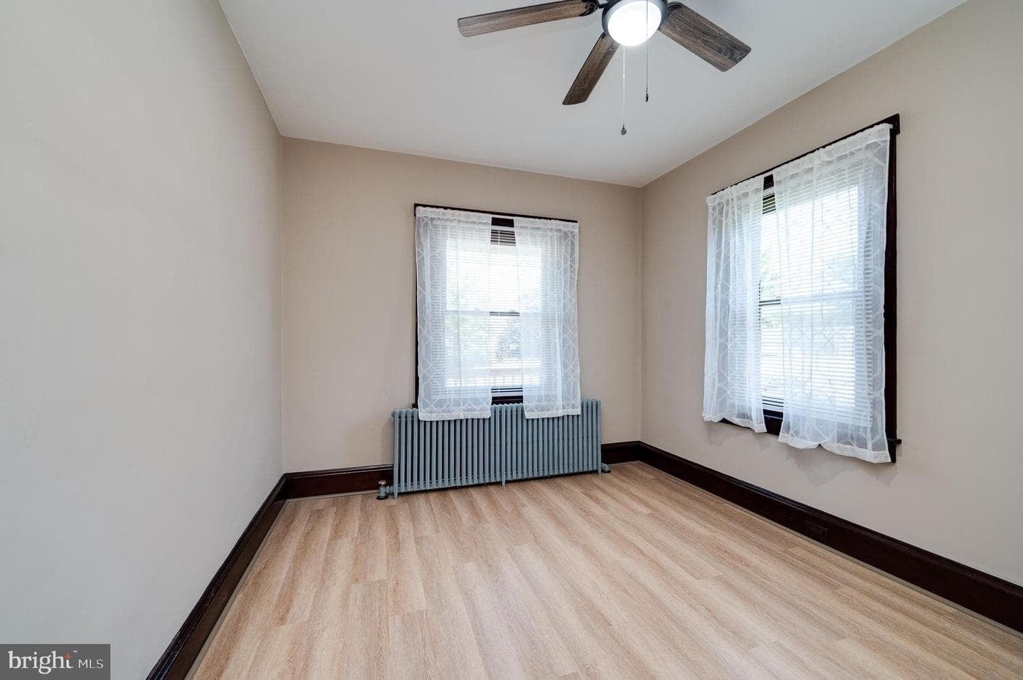 662 Spruce Street photo 27