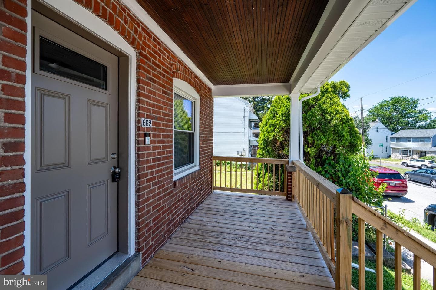662 Spruce Street photo 32