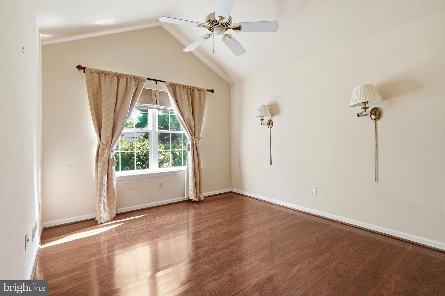 185 Lions Gate Circle photo 25