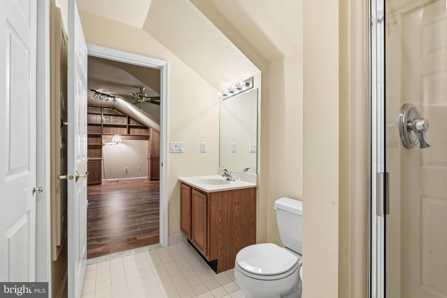 185 Lions Gate Circle photo 35