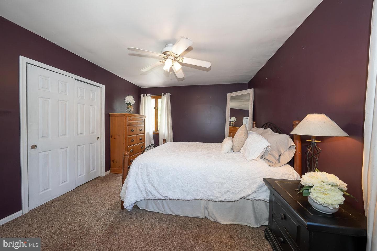 24 Brimfield photo 12