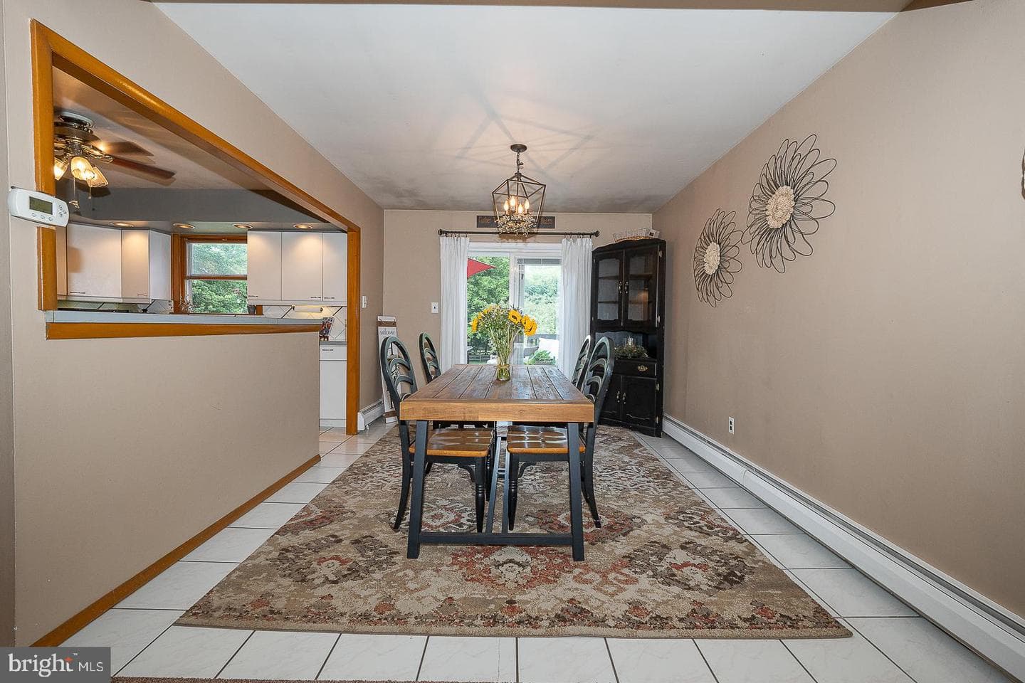 24 Brimfield photo 4