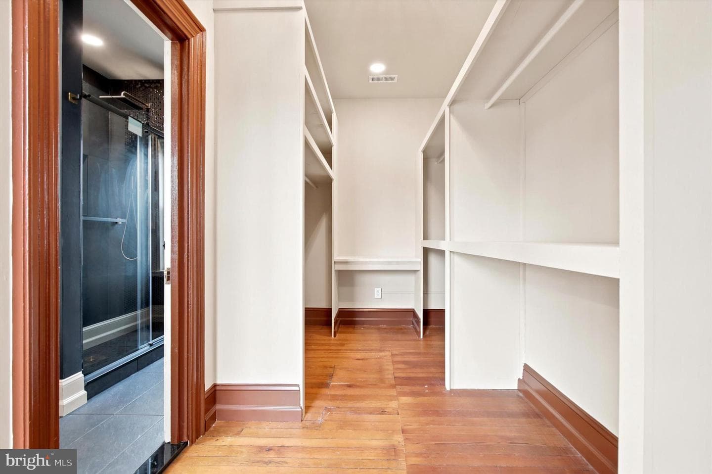 1040 E High Street photo 17