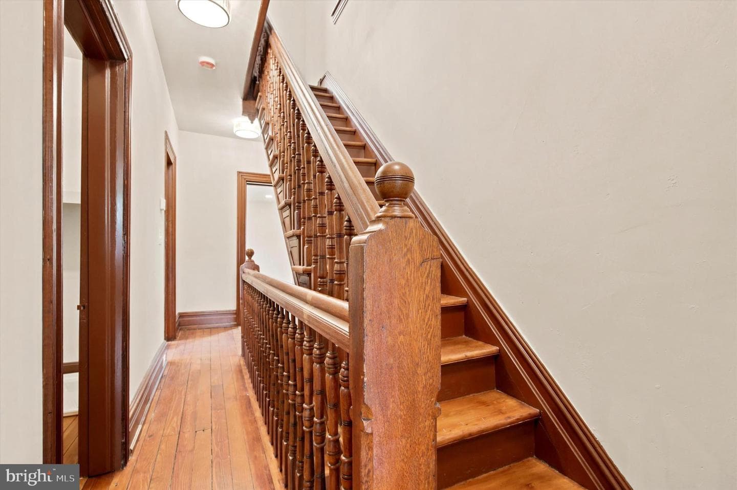 1040 E High Street photo 27