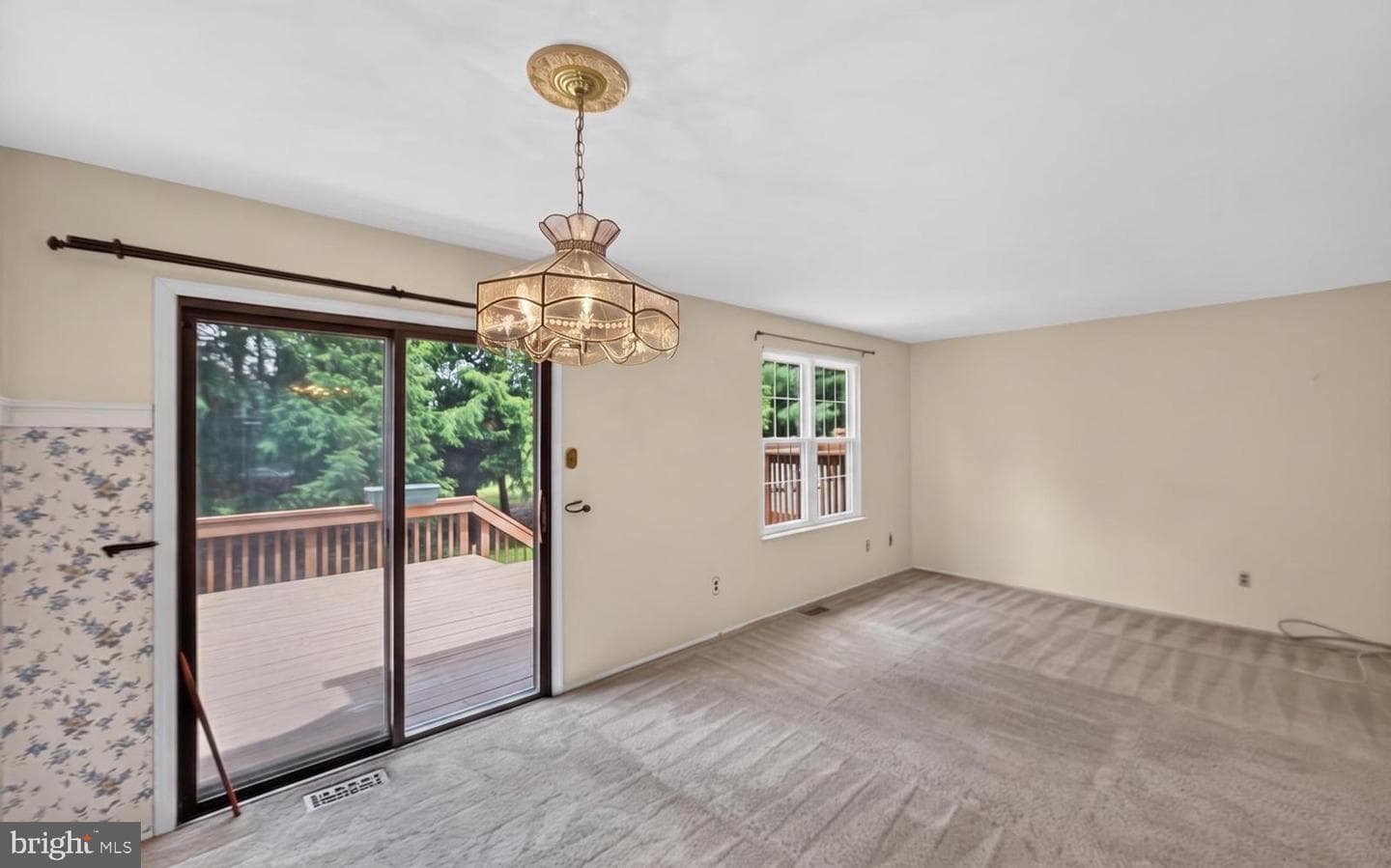306 Livingston Court photo 12