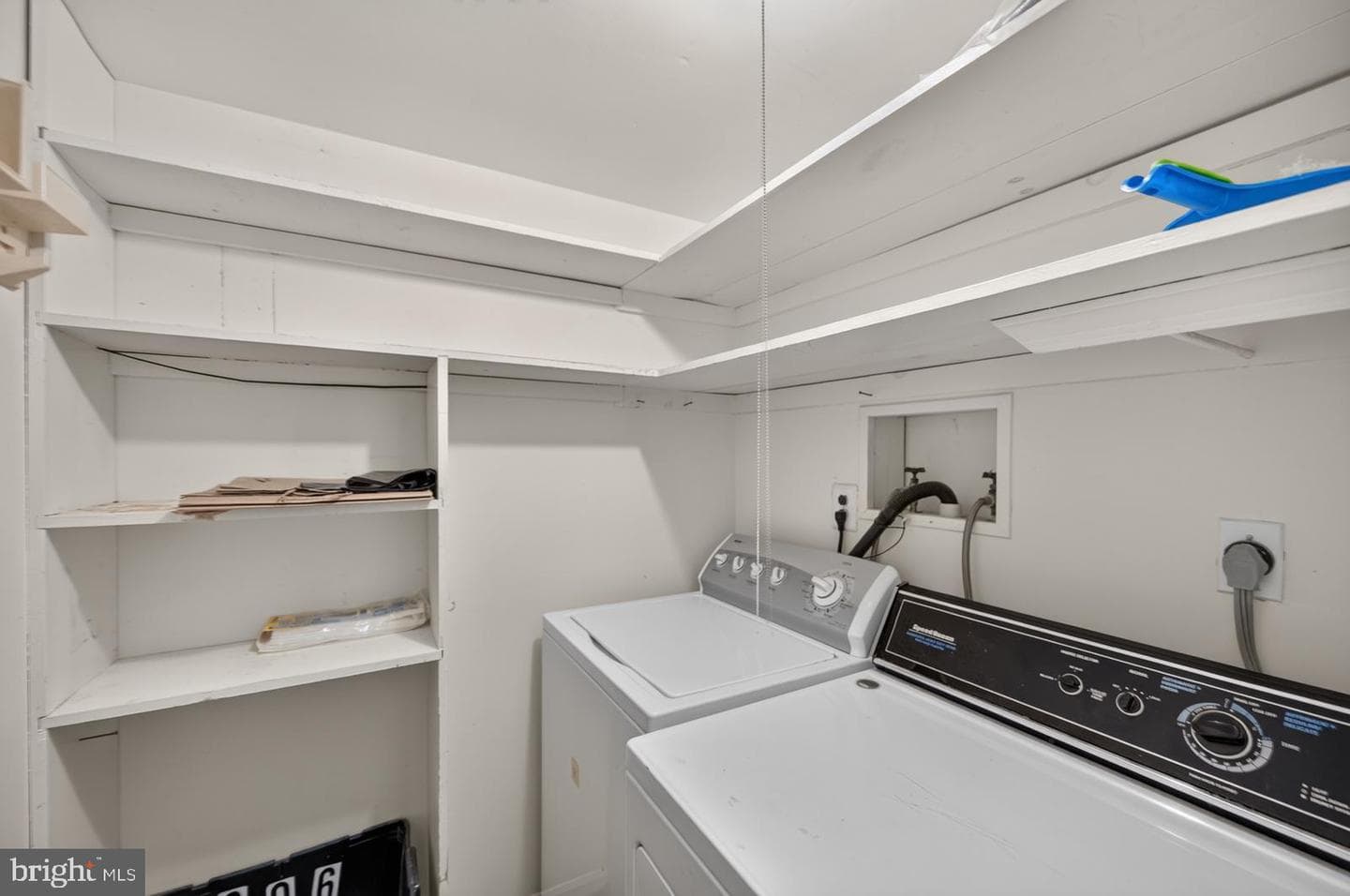 306 Livingston Court photo 29