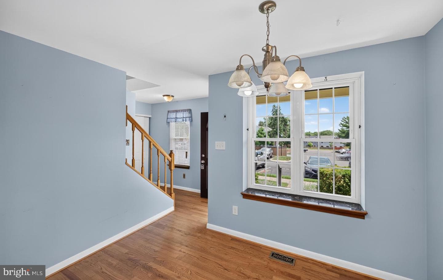 306 Livingston Court photo 5