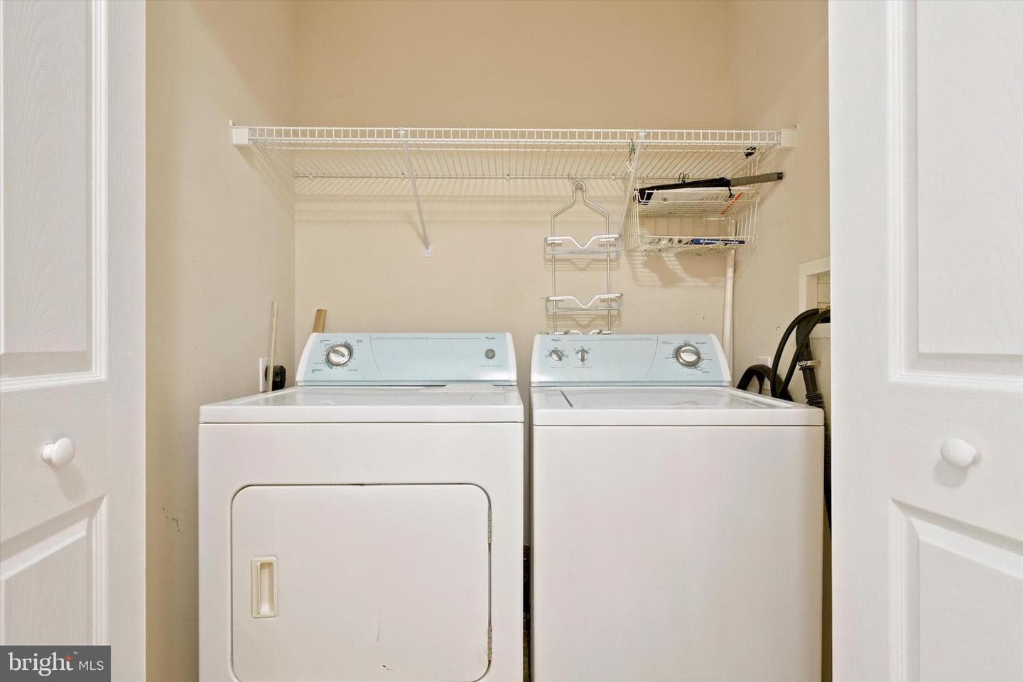 171 Vernon Court photo 24