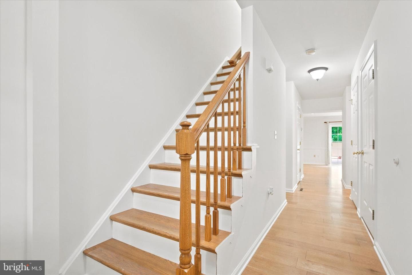 171 Vernon Court photo 3