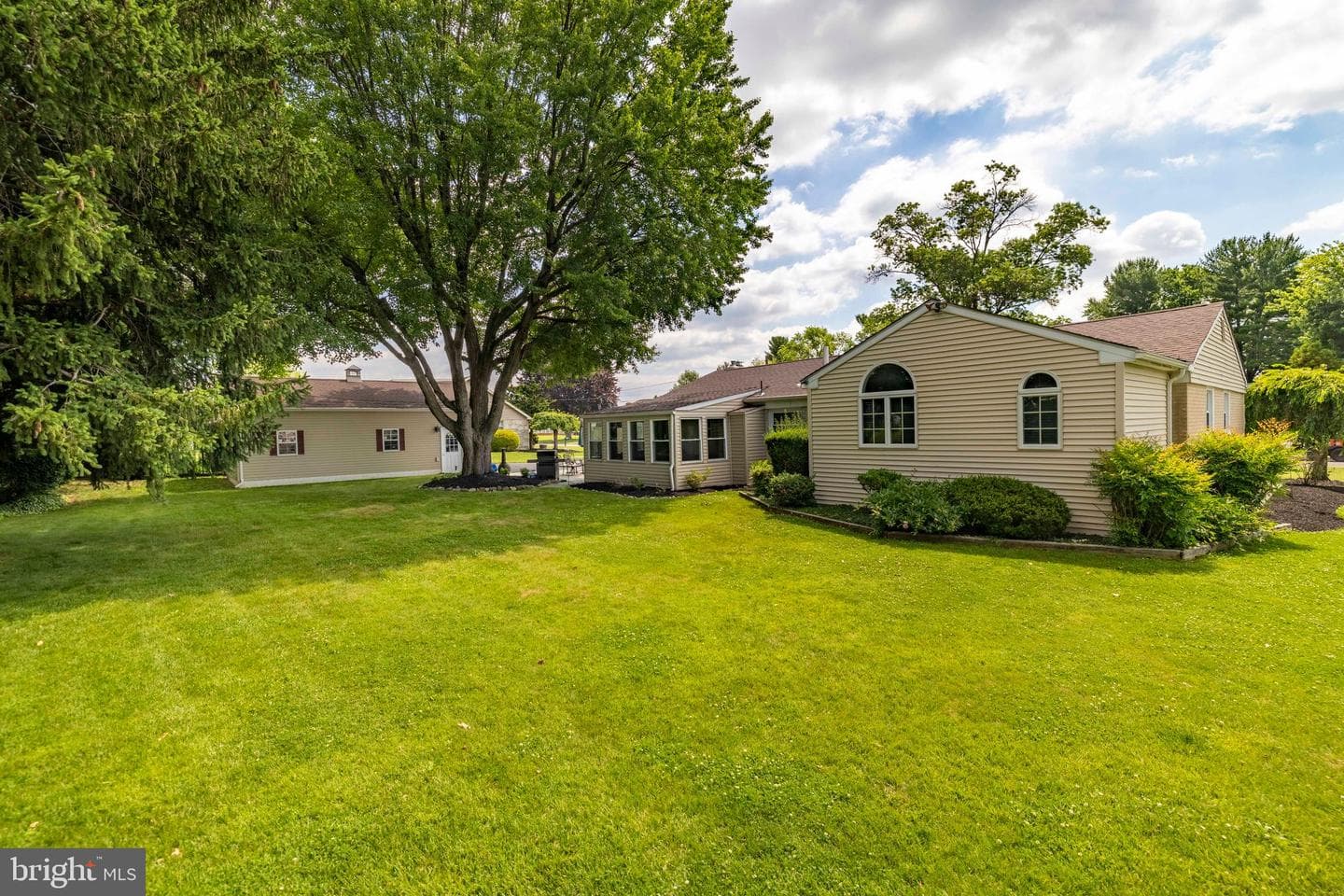3882 Whitman Road photo 36