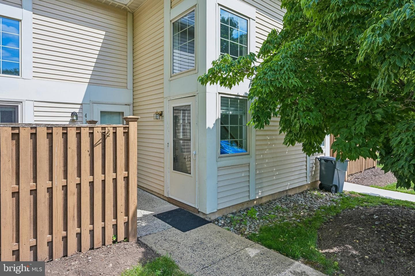 418 Brown Briar Circle, Horsham
