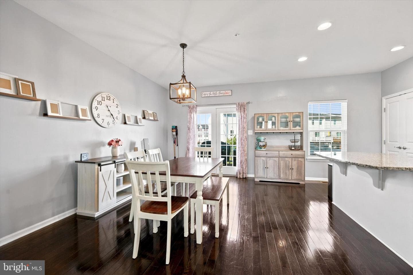 175 Tulip Lane photo 6