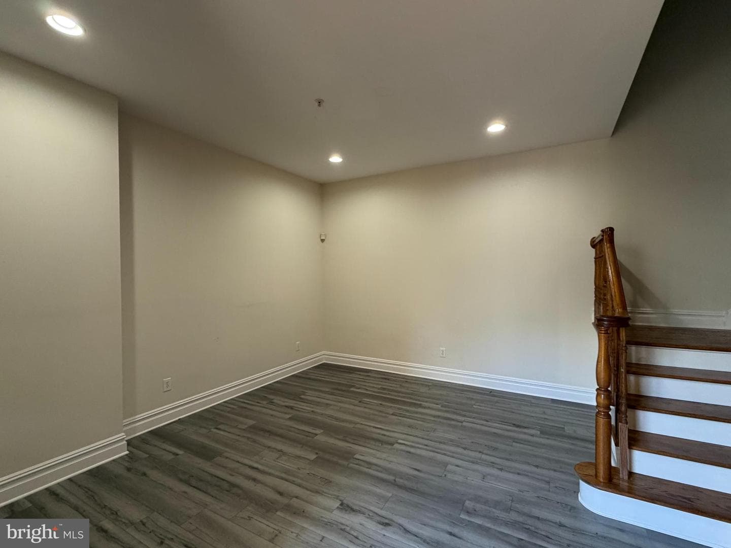 25 Breyer Court #25-E photo 17