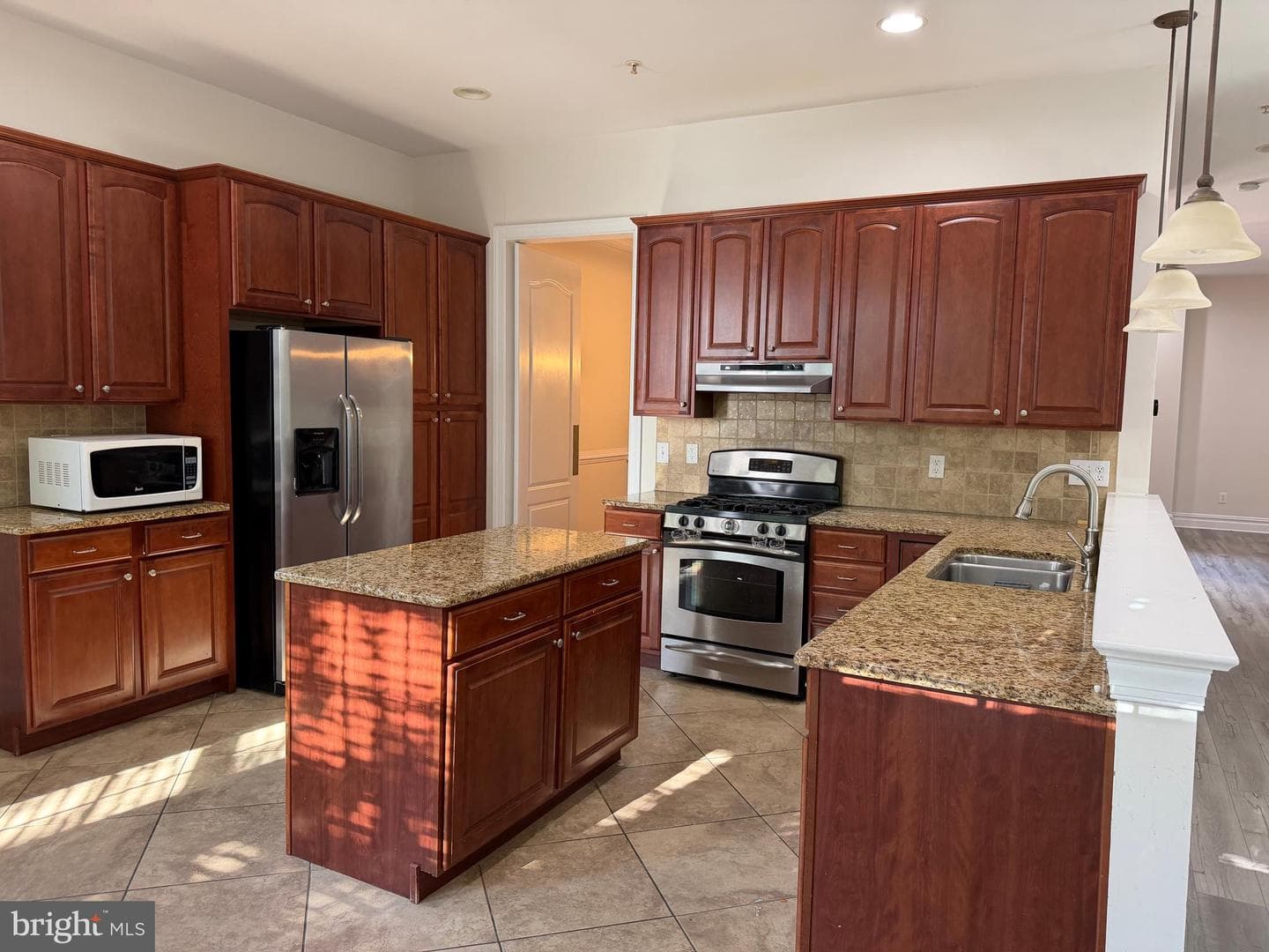 25 Breyer Court #25-E photo 23
