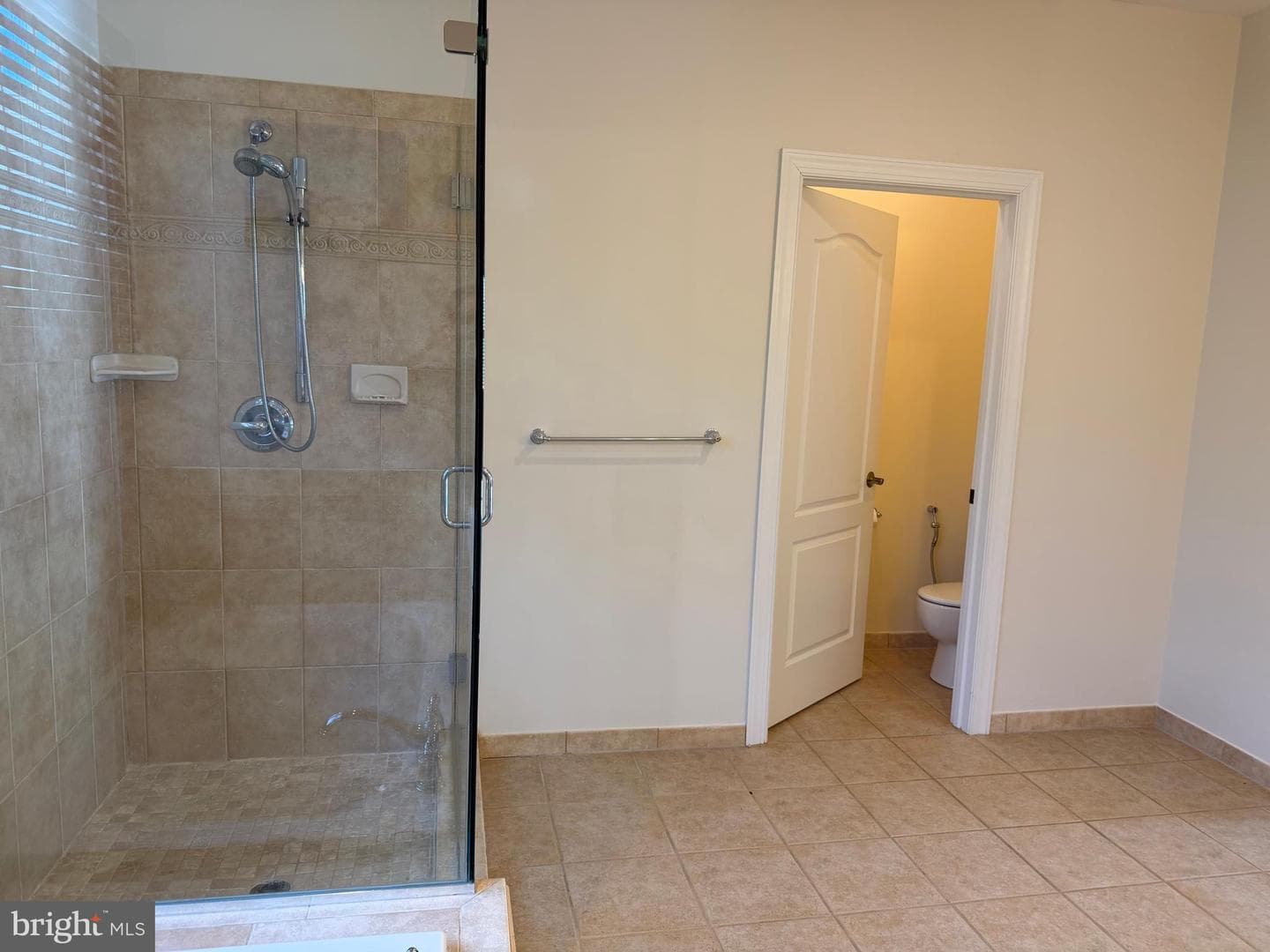 25 Breyer Court #25-E photo 40