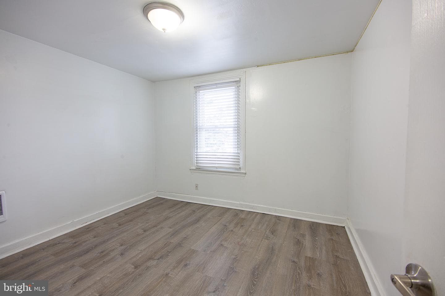 7309 Sycamore Avenue photo 22