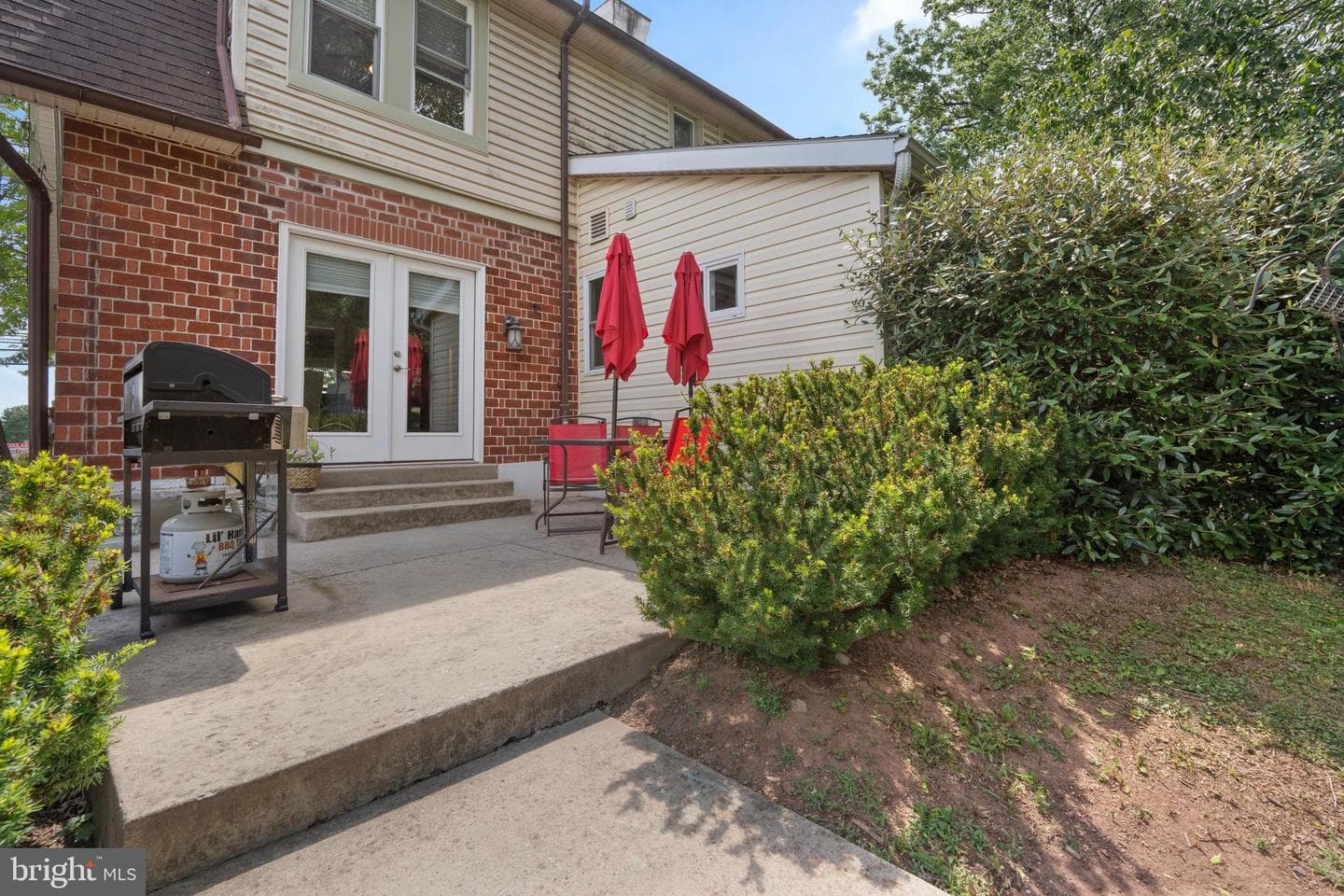133 W Main Street photo 27