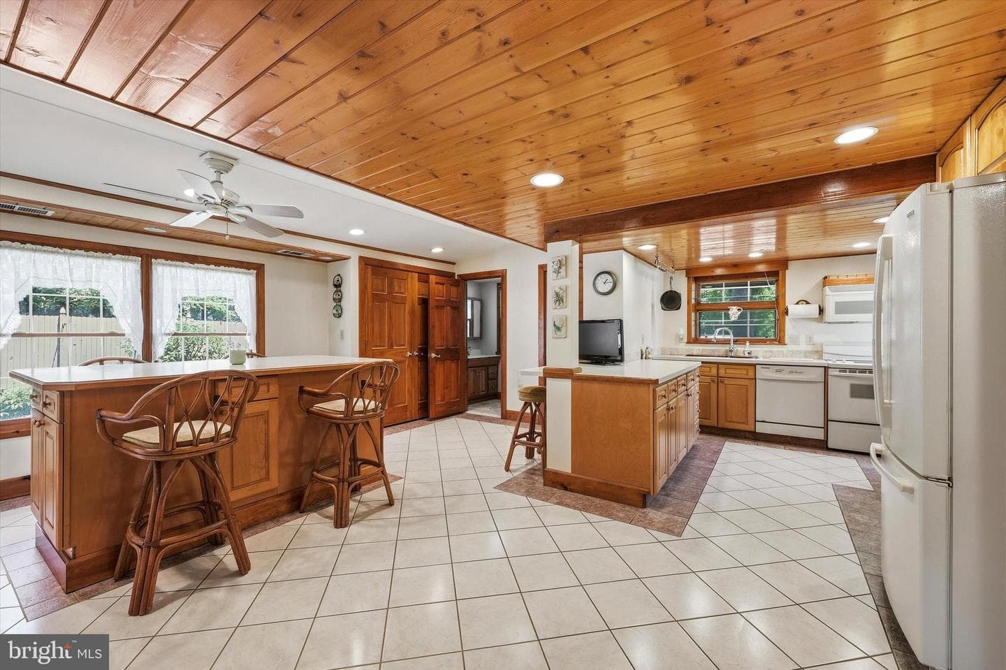 1437 Byberry Road photo 16
