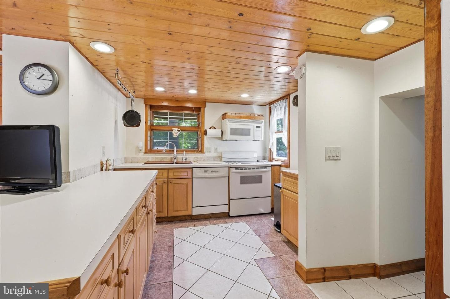 1437 Byberry Road photo 23