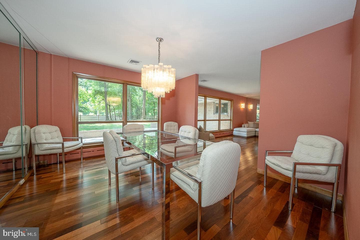 696 Forest Road photo 12