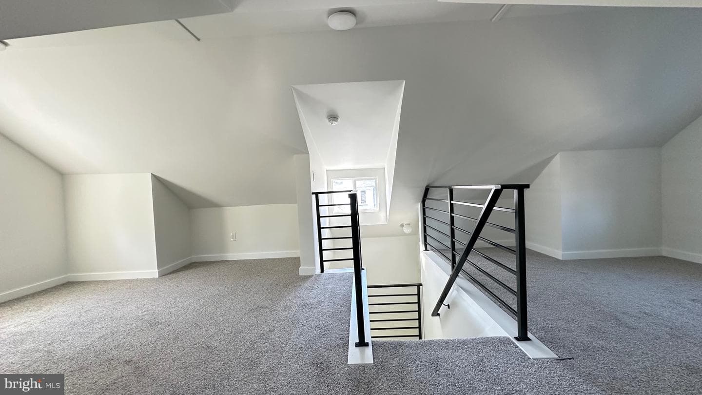 1700 Beech Avenue photo 11