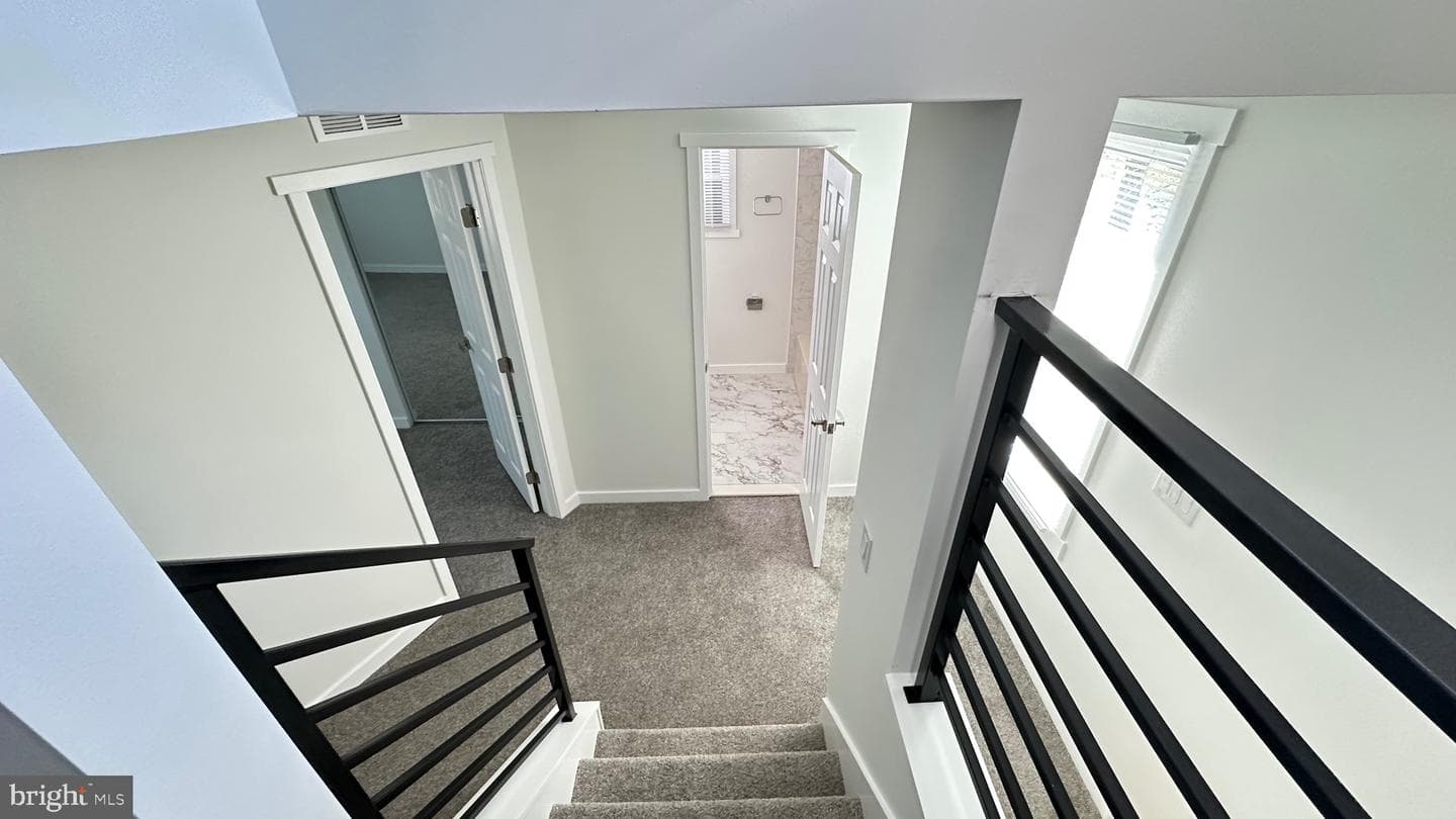 1700 Beech Avenue photo 14