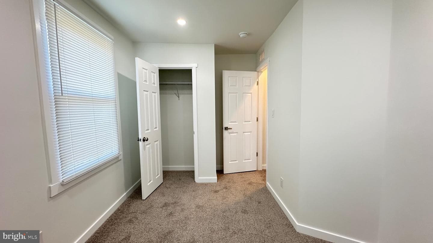 1700 Beech Avenue photo 30