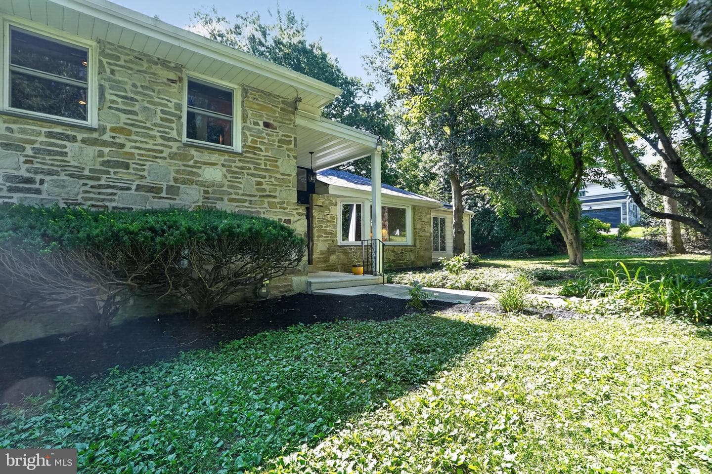 1904 Quill Lane photo 3