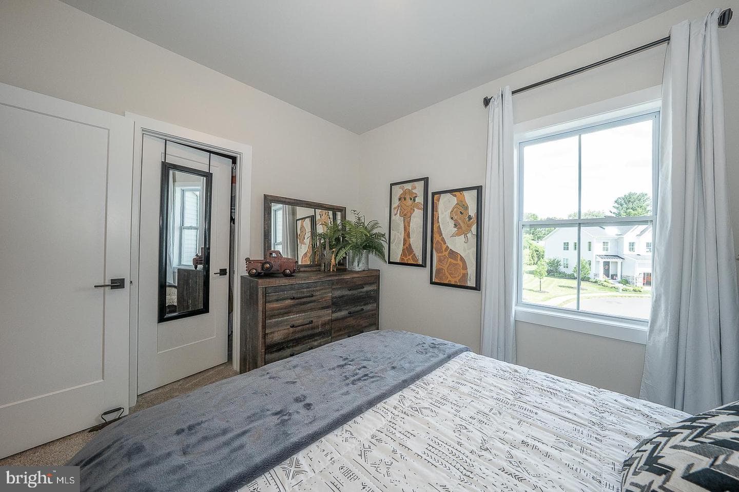673 Levering Street photo 64