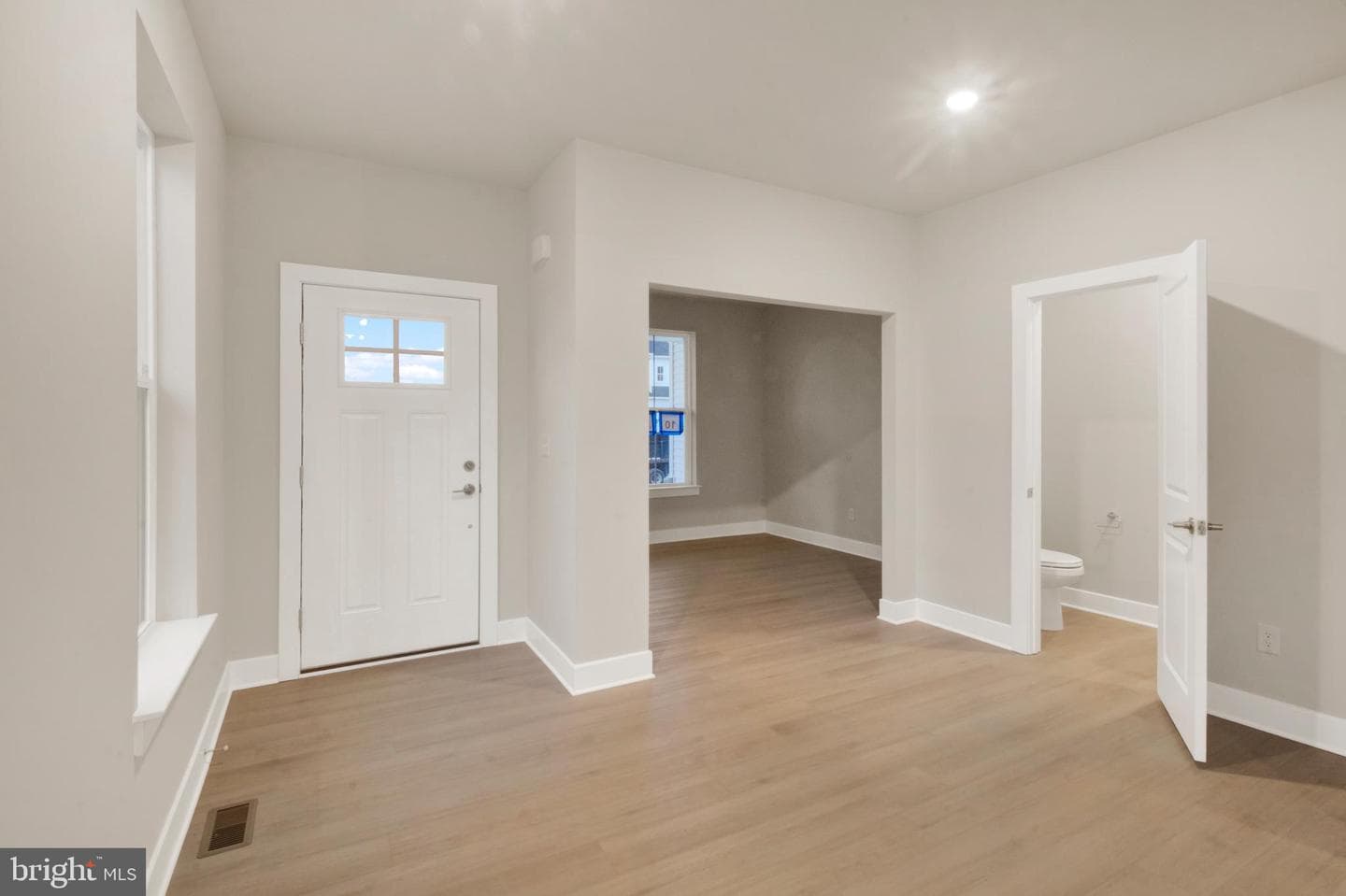 24 Steiner Way photo 3