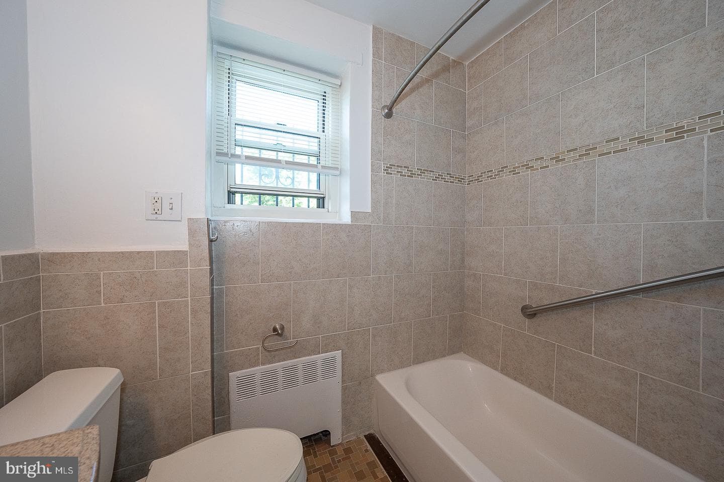 40 Old Lancaster Road #103 photo 26