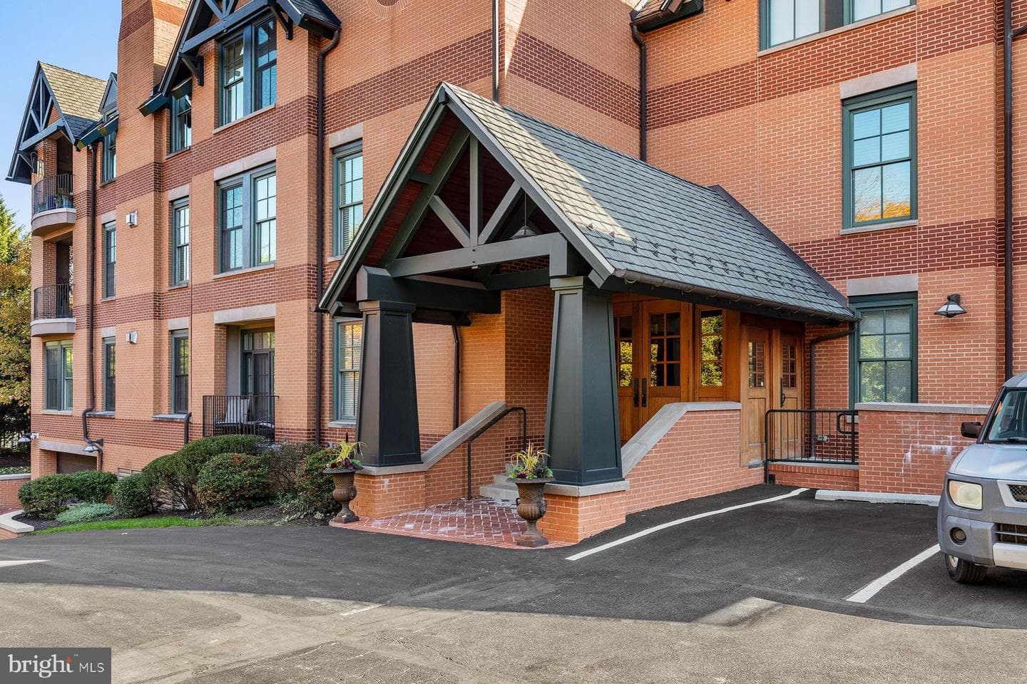 115 E Montgomery Ave # 3B, Ardmore