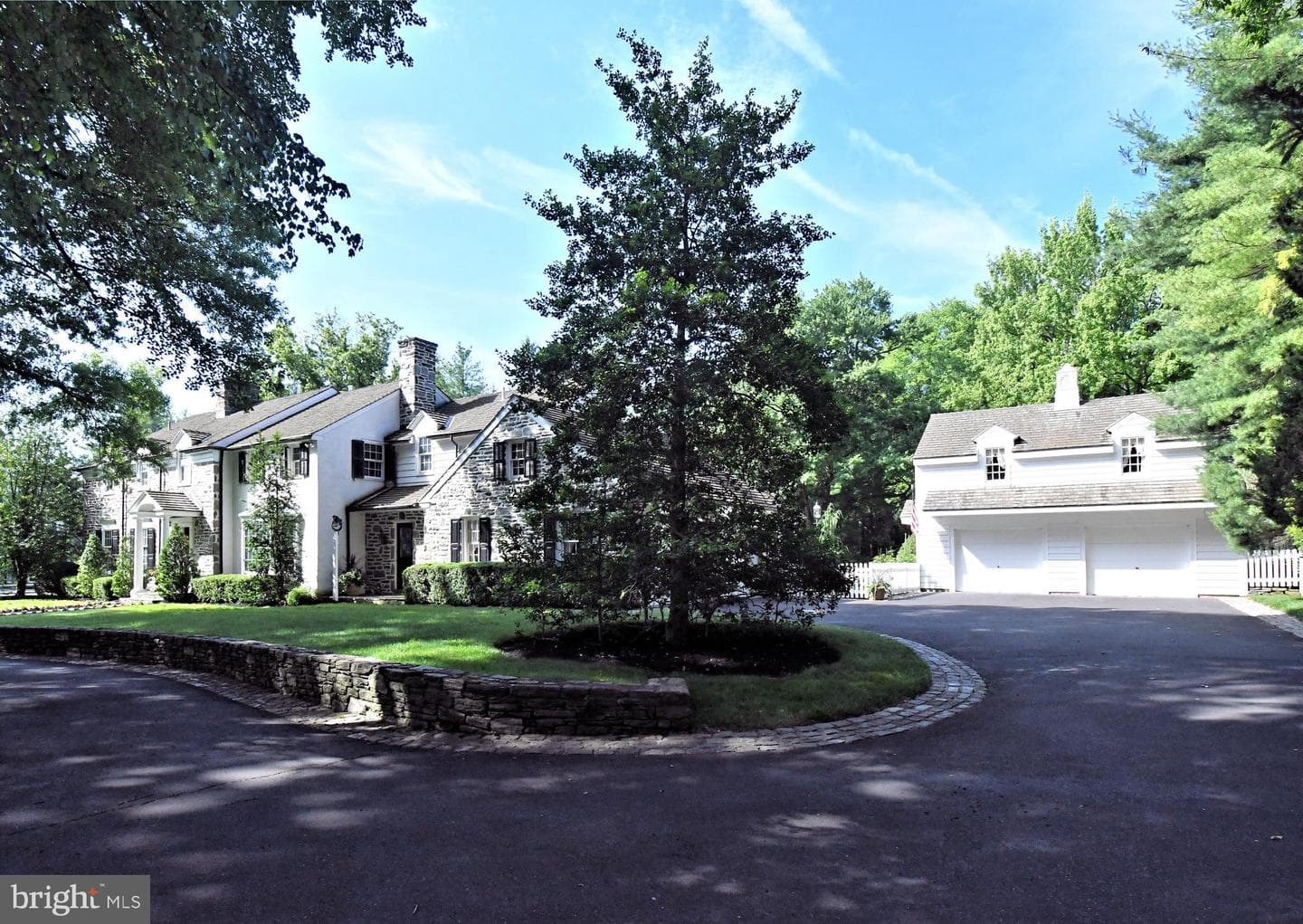 896 E Township Line Road photo 4
