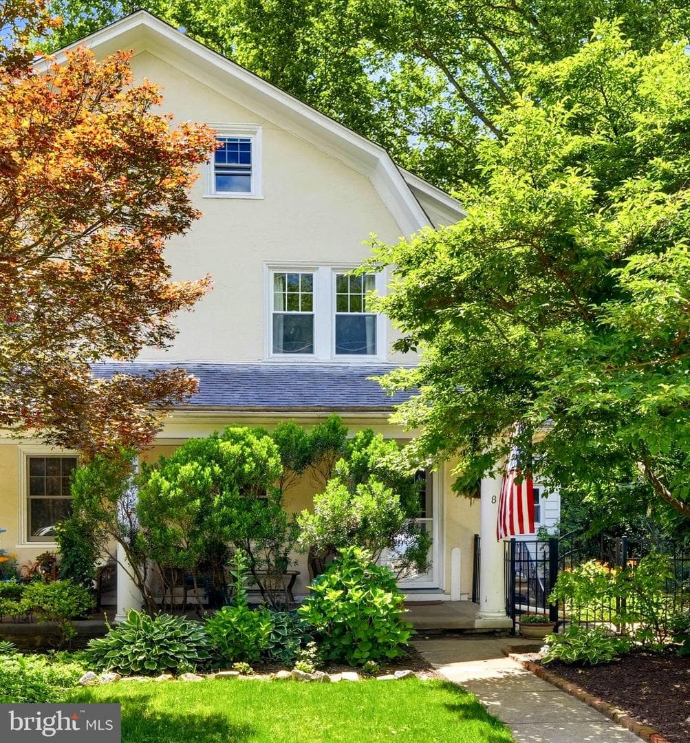 8 Hewett Road