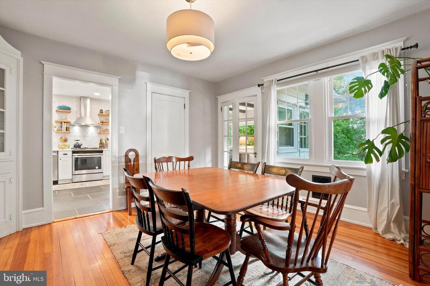 8 Hewett Road photo 6