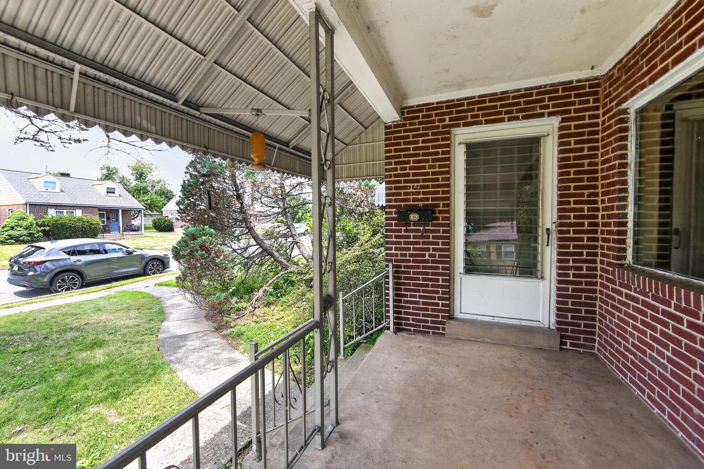 998 Park Drive photo 2