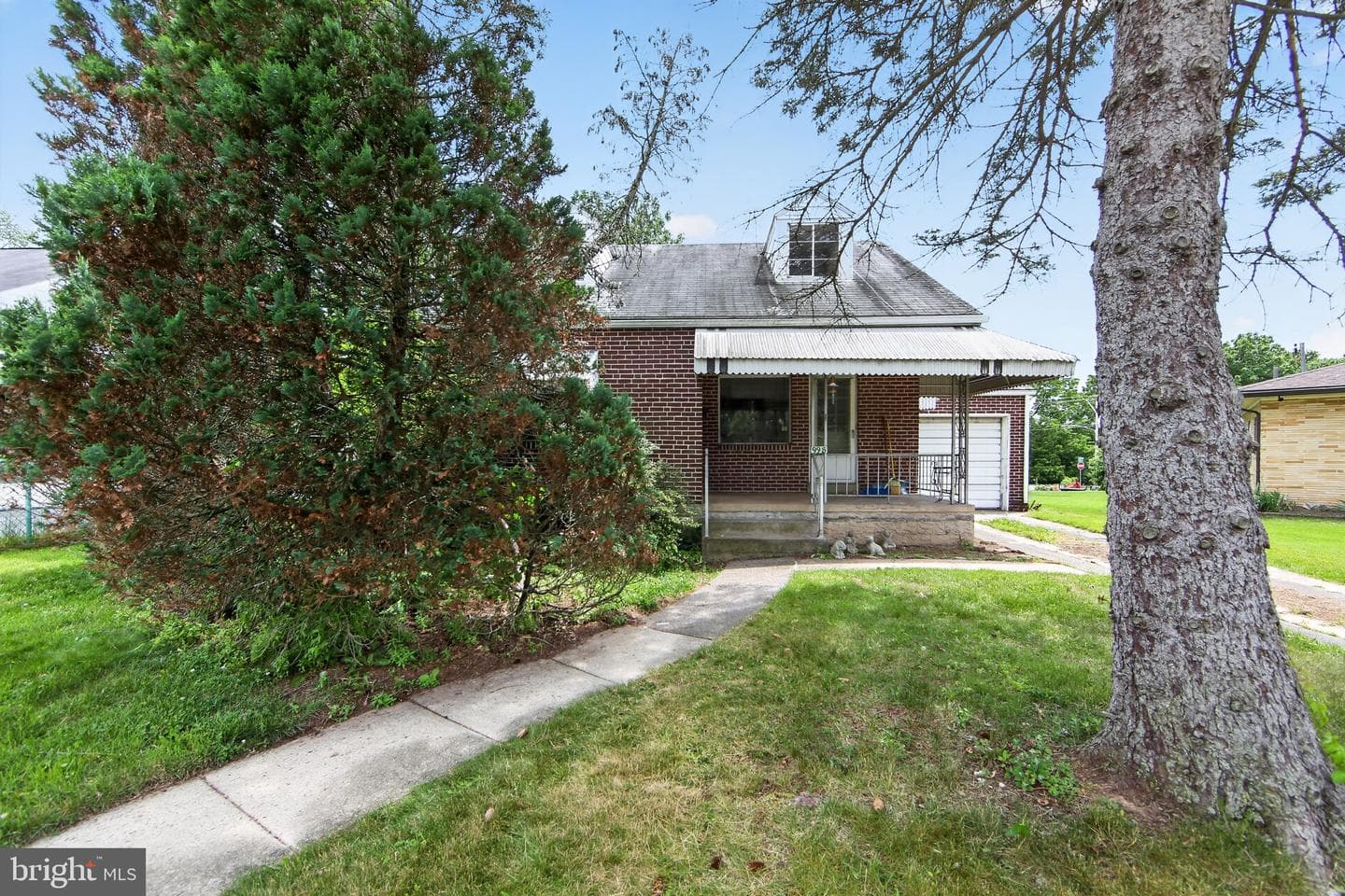 998 Park Drive photo 3