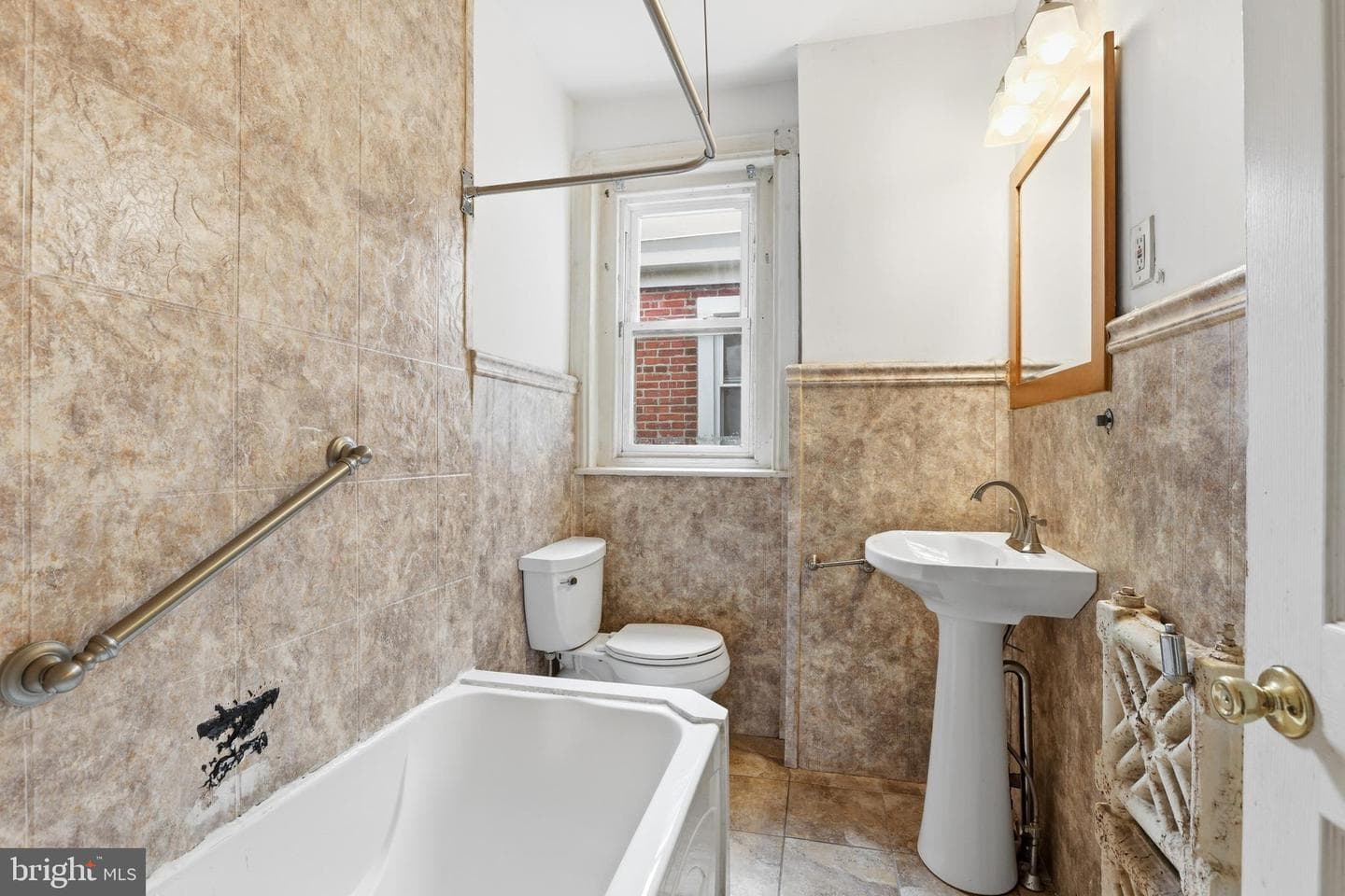58 E Brown Street photo 14