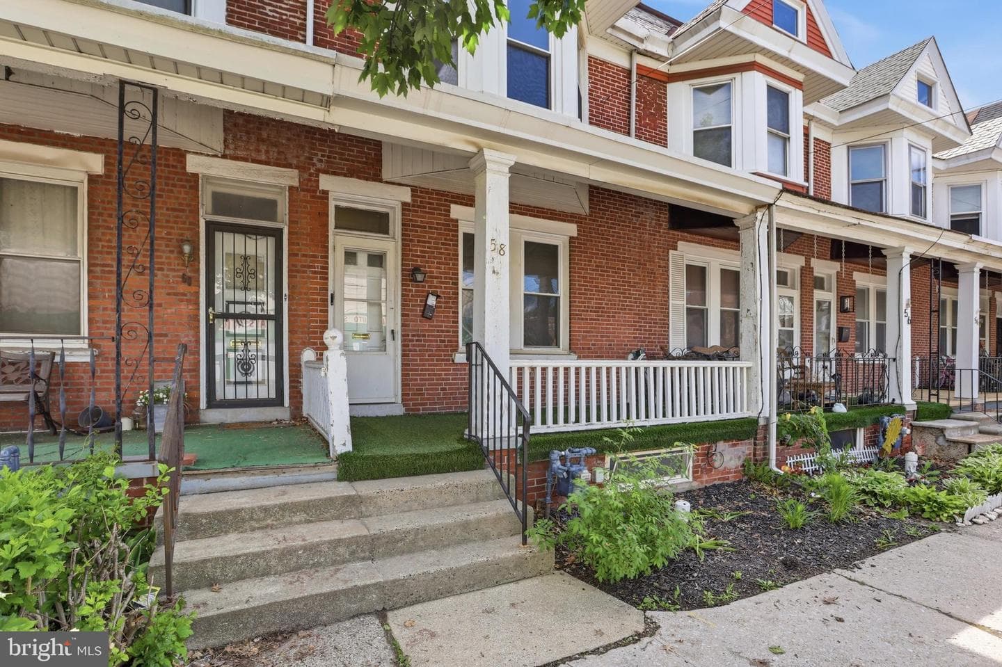 58 E Brown Street photo 3