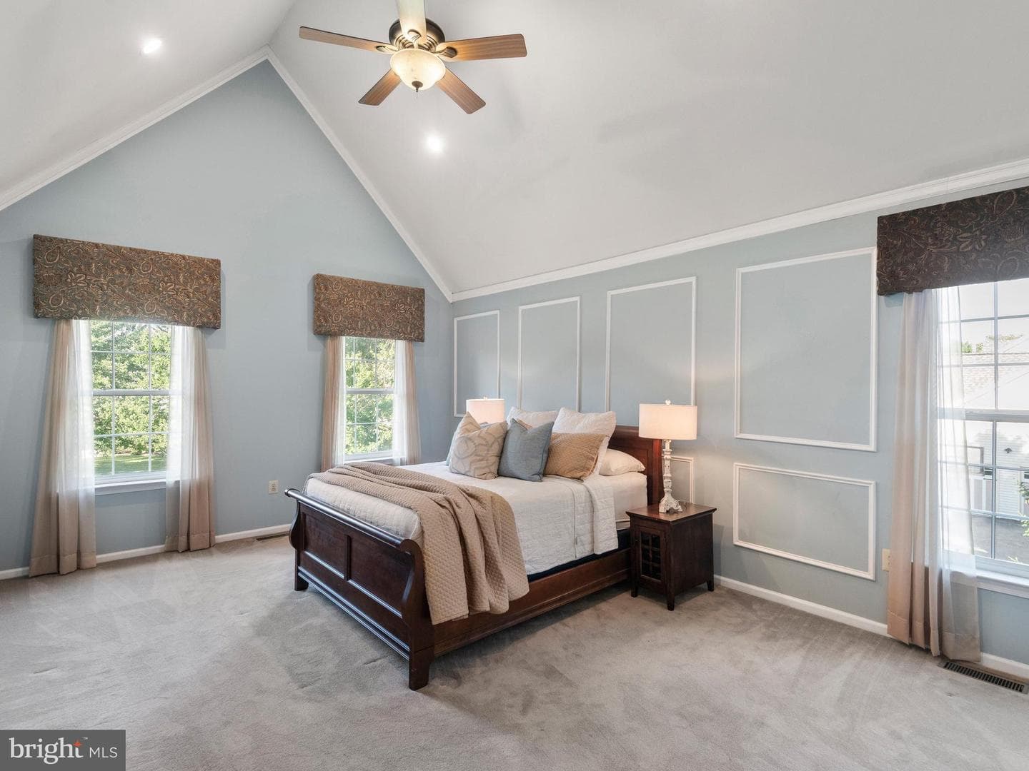 111 Knoll Drive photo 35