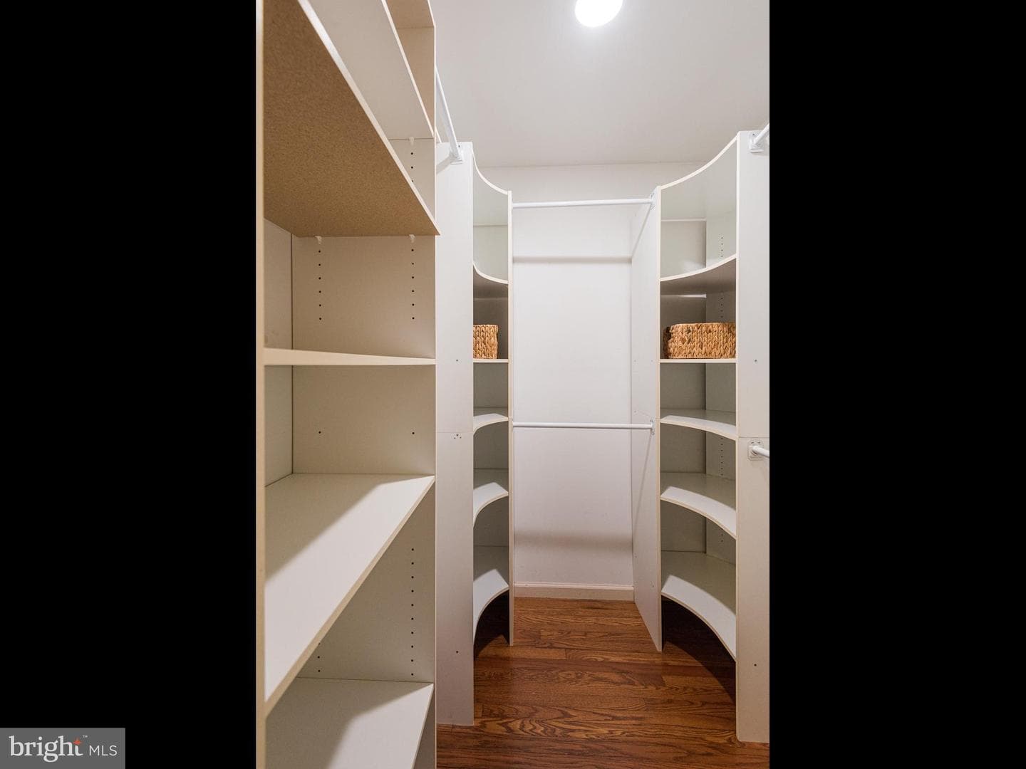 111 Knoll Drive photo 42