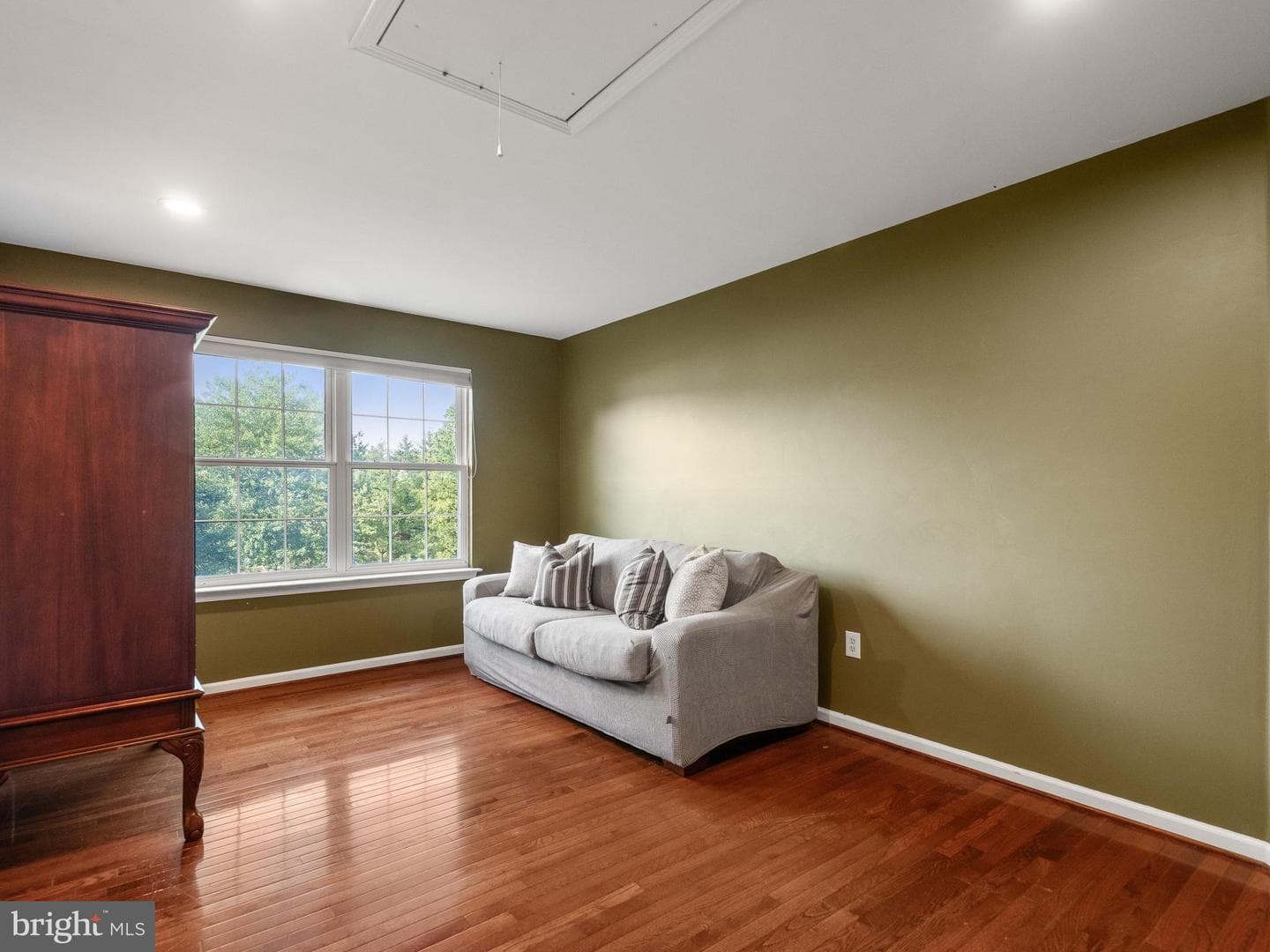 111 Knoll Drive photo 44