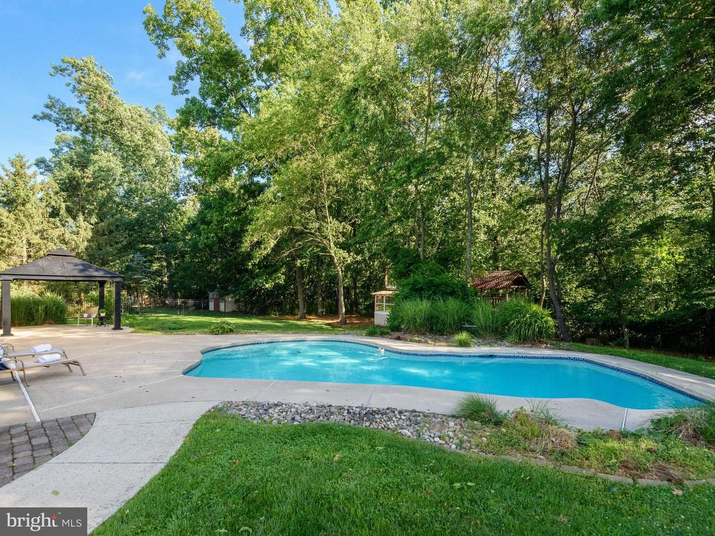 111 Knoll Drive photo 67