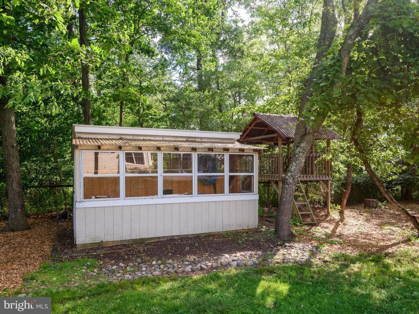 111 Knoll Drive photo 72