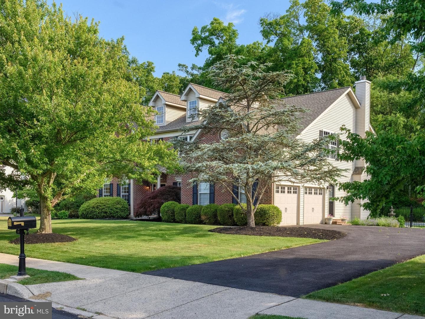 111 Knoll Drive photo 9