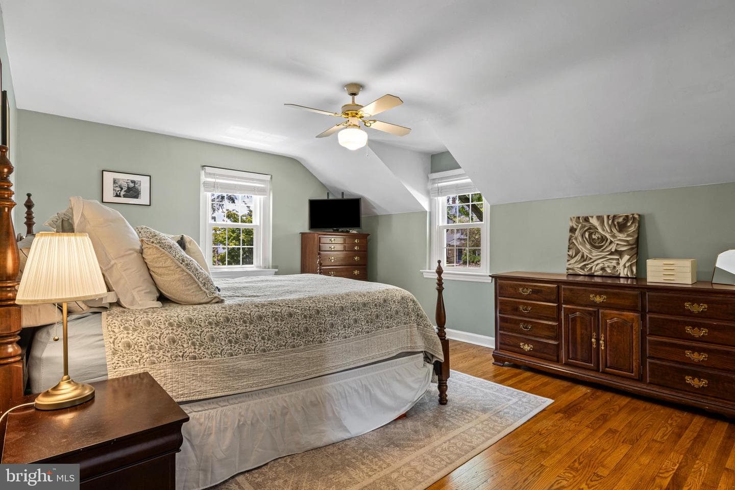 220 Walnut Lane photo 28